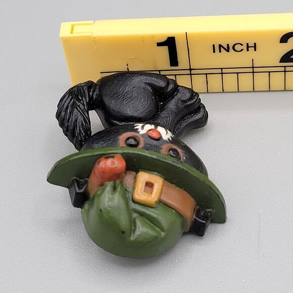 Hallmark Cards Halloween Black Kitty Cat Brooch Pin Plastic Signed Vintage - Picture 8 of 8